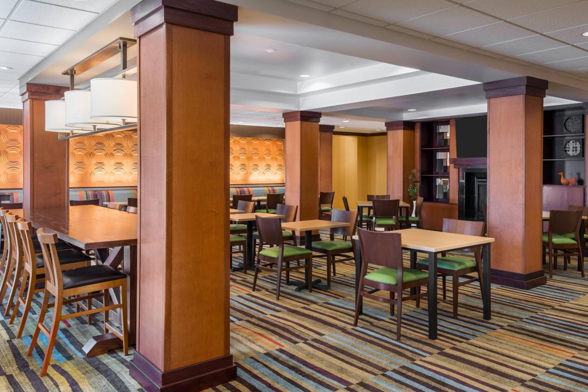 Fairfield Inn & Suites - Buffalo Airport Cheektowaga Exterior foto